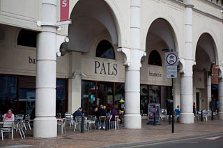Pals